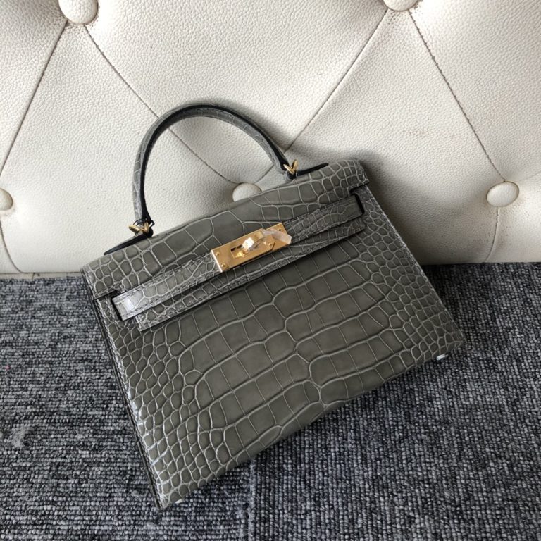 Hermes Shiny Crocodile Minikelly-2 Clutch Bag in CK81 Gris T Gold Hardware