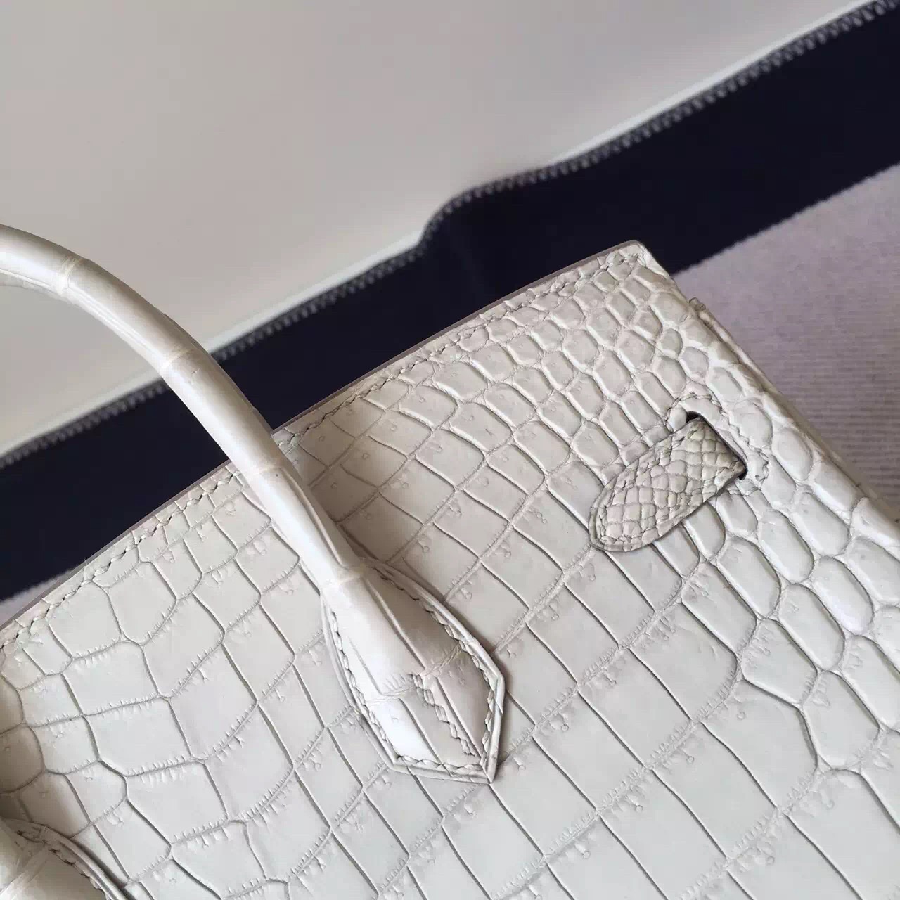 Sale Hermes Crocodile matt Leather Birkin Bag 25cm in 8L Beton