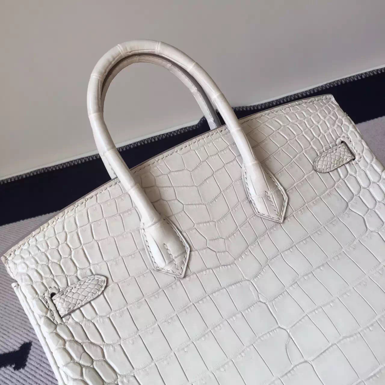 Sale Hermes Crocodile matt Leather Birkin Bag 25cm in 8L Beton
