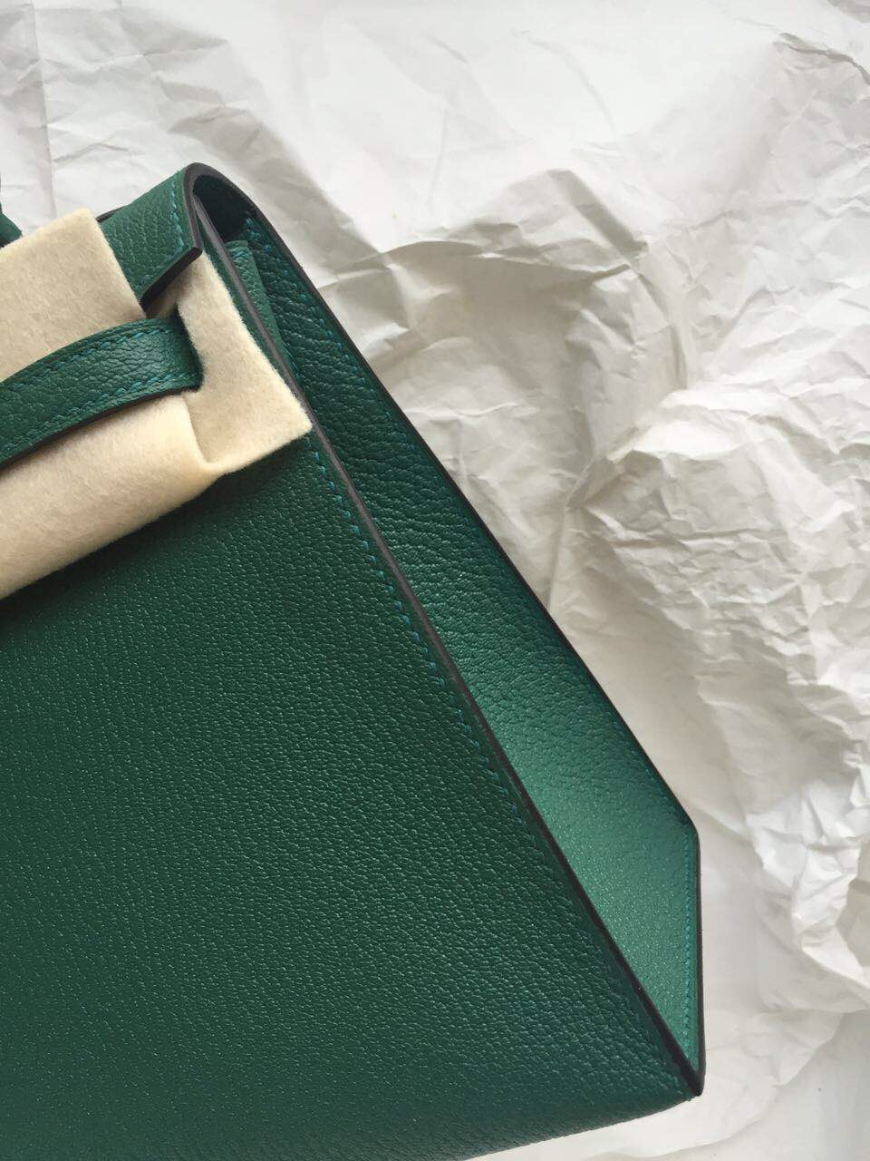 Hand Stitching Hermes Kelly Bag Sellier 25cm in Malachite Chevre Leather Silver Hardware
