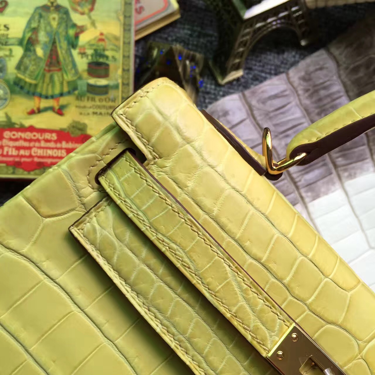 On Line Hermes Lemon Yellow Crocodile Matt Leather Retourne Kelly Bag 25CM