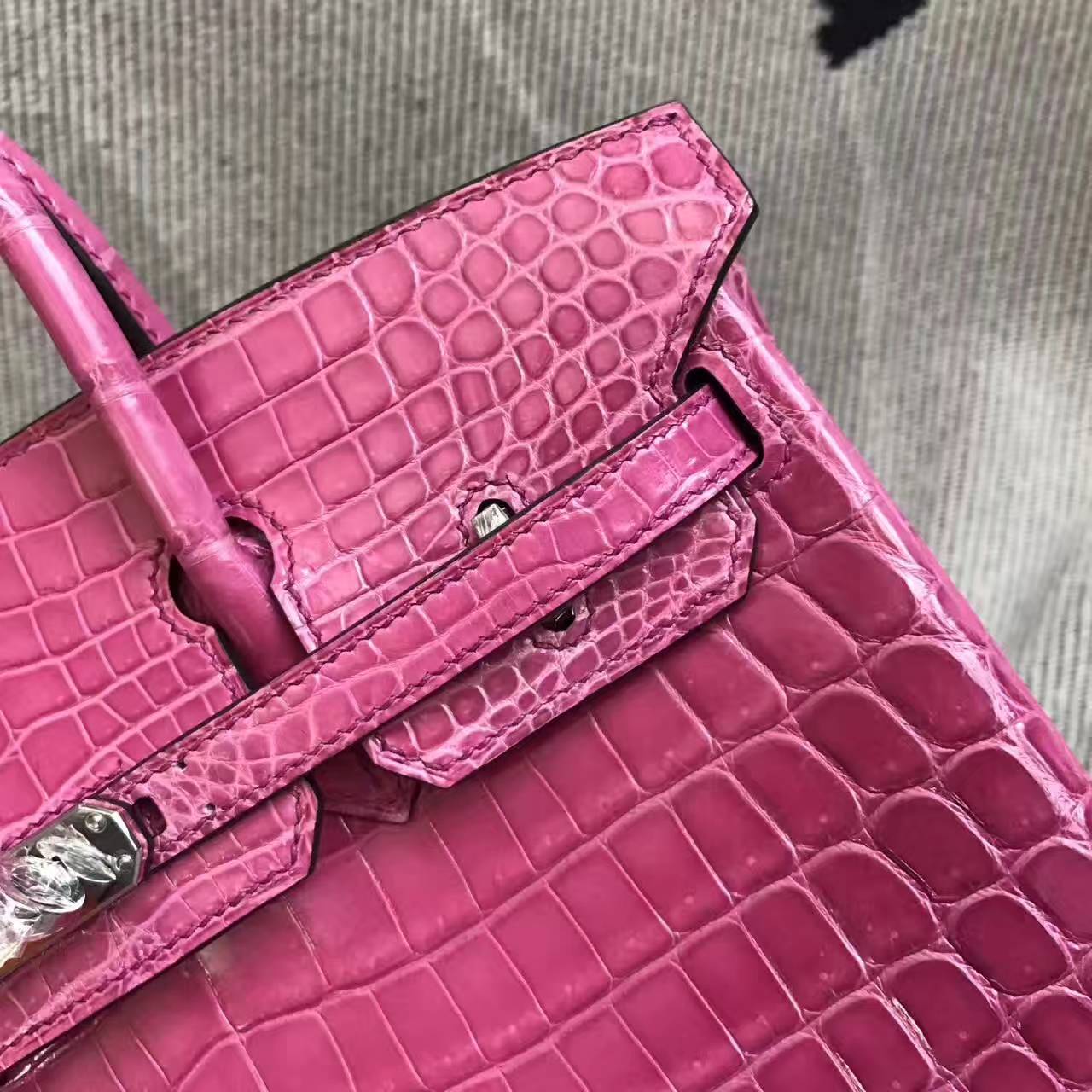 Luxury Hermes Shiny Crocodile Leather Birkin Bag 25cm in 5E Hot Pink
