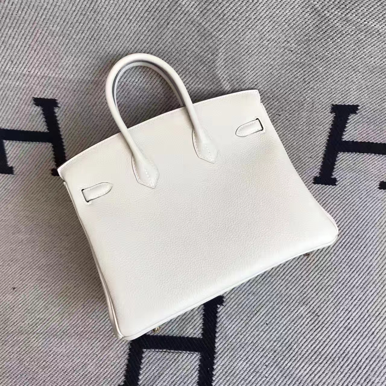 Hand Stitching Hermes Birkin Bag 25cm in CK10 Carie White Togo Leather