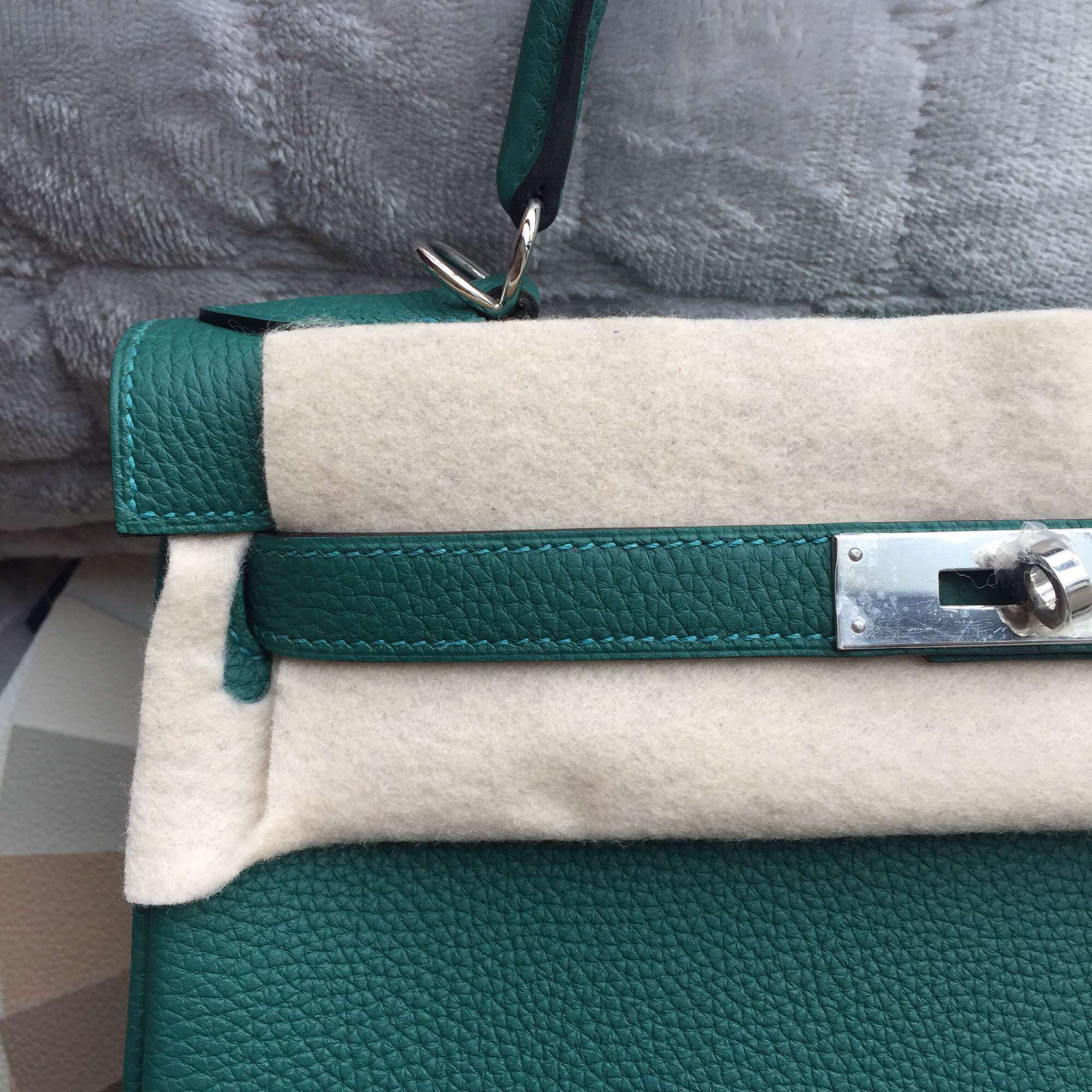 Wholesale Hermes Kelly Bag Retourne 28CM in Z6 Malachite Color Togo Leather