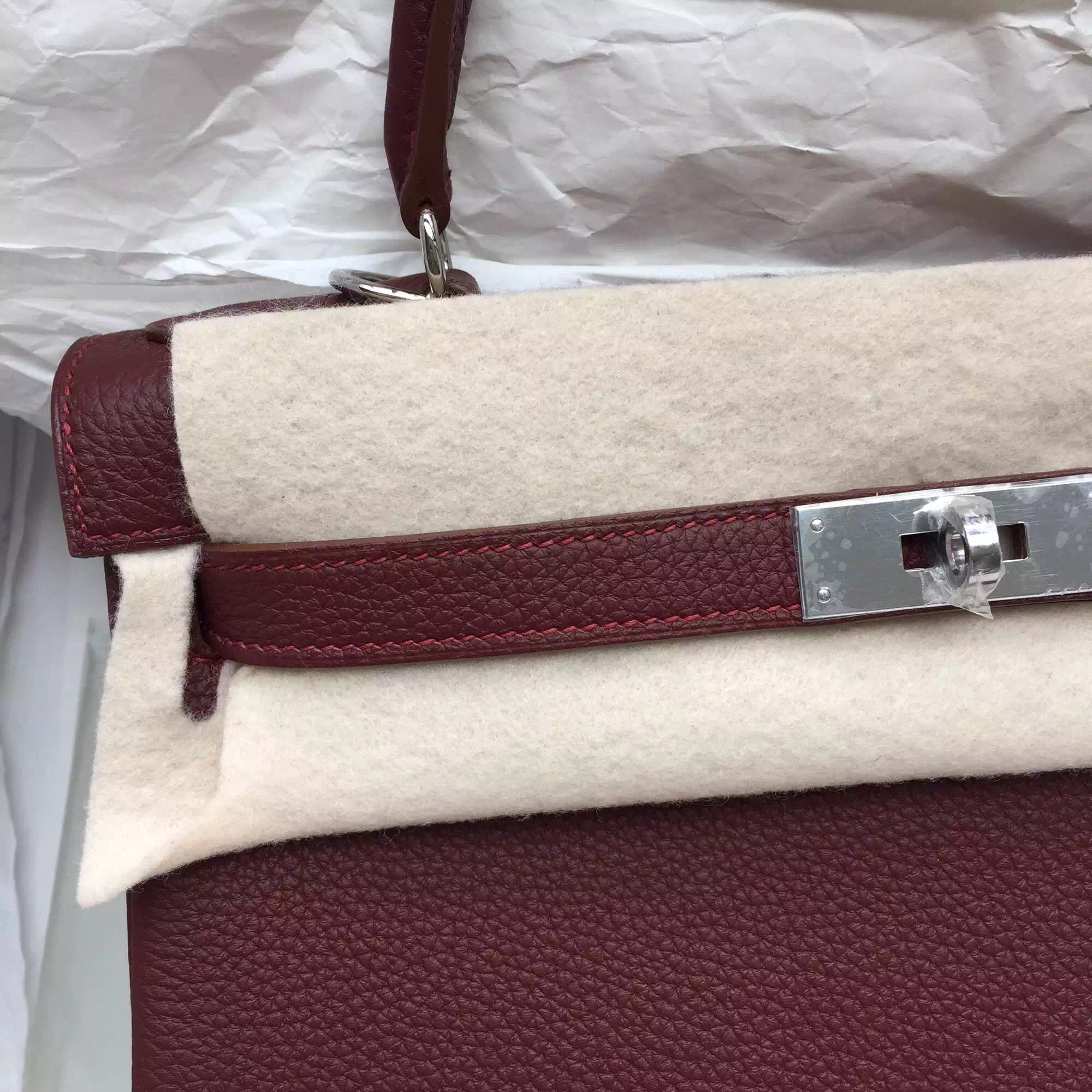 Elegant Hermes Kelly Bag 28CM in B5 Ruby Red France Togo Leather Silver Herdware Handbag