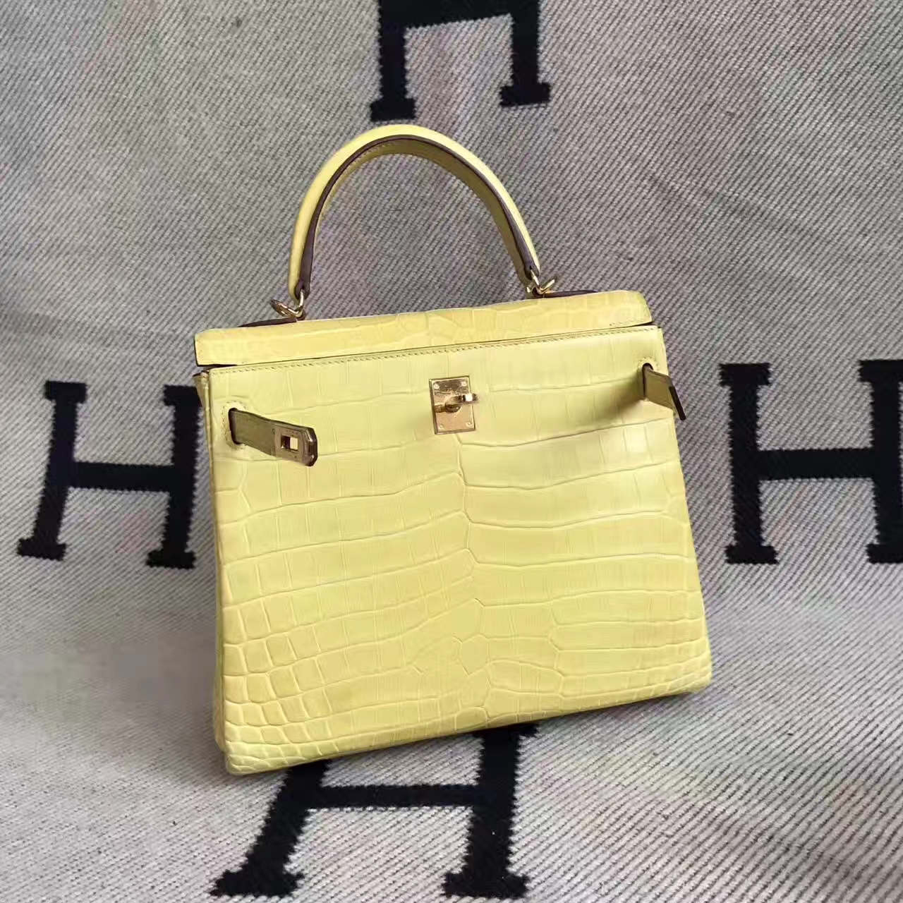 Discount Hermes 9R Lemon Yellow Crocodile Matt Leather Kelly Bag 25CM