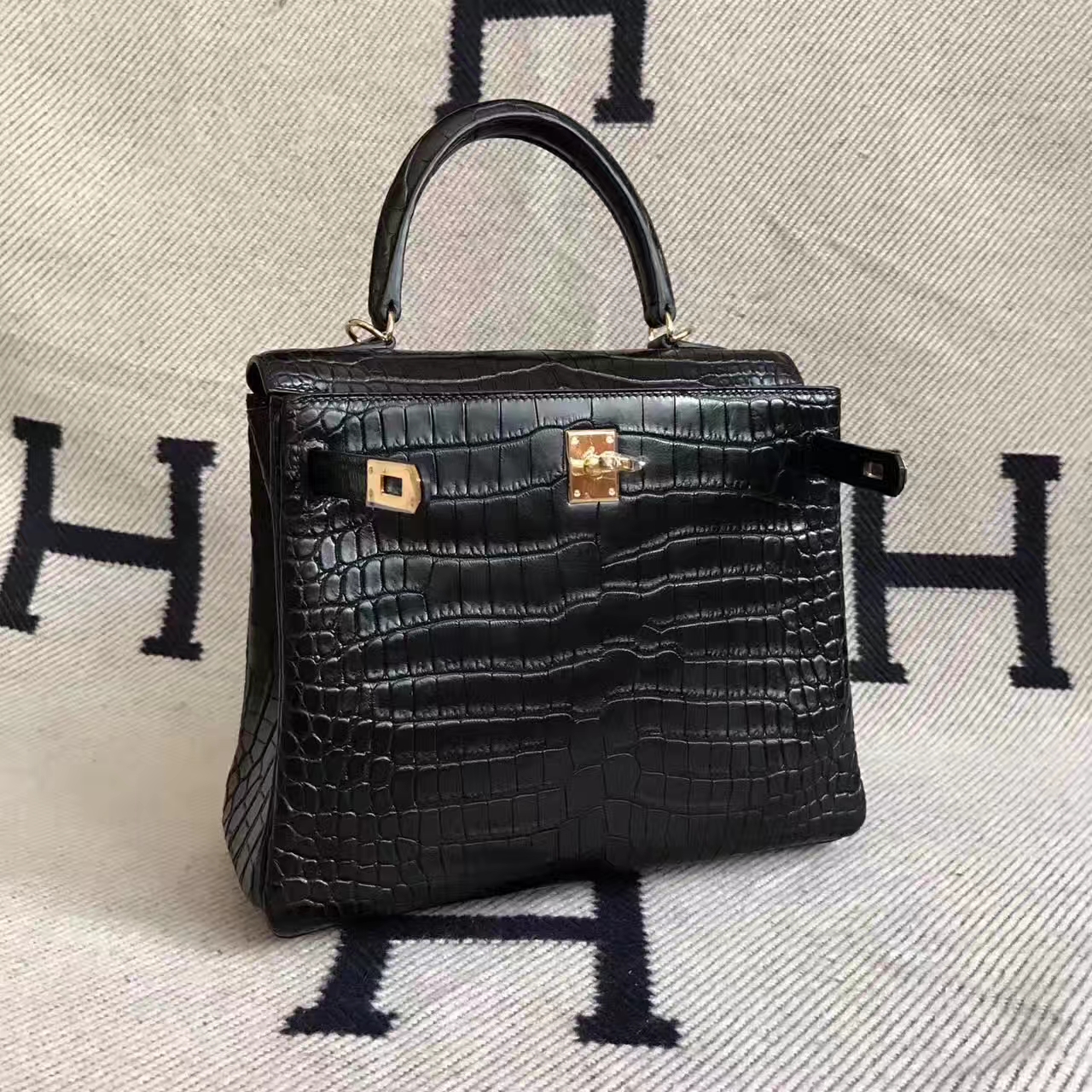 High Quality Hermes Kelly Bag 25CM in CK89 Black Porosus Matt Leather