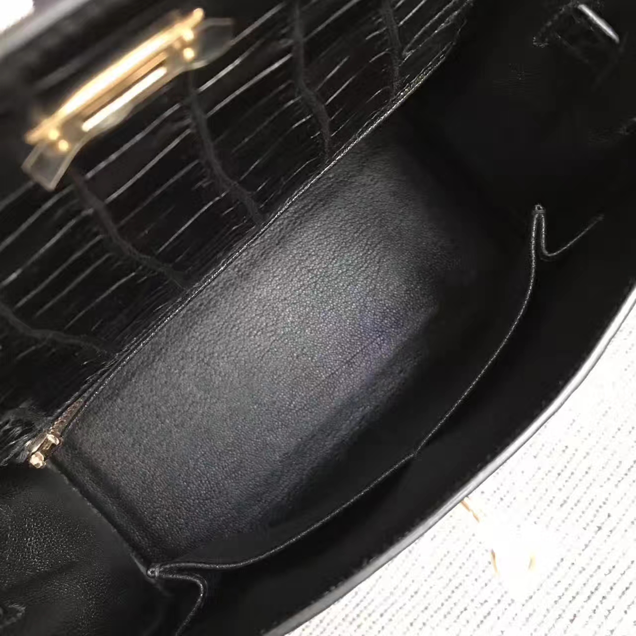 High Quality Hermes Kelly Bag 25CM in CK89 Black Porosus Matt Leather