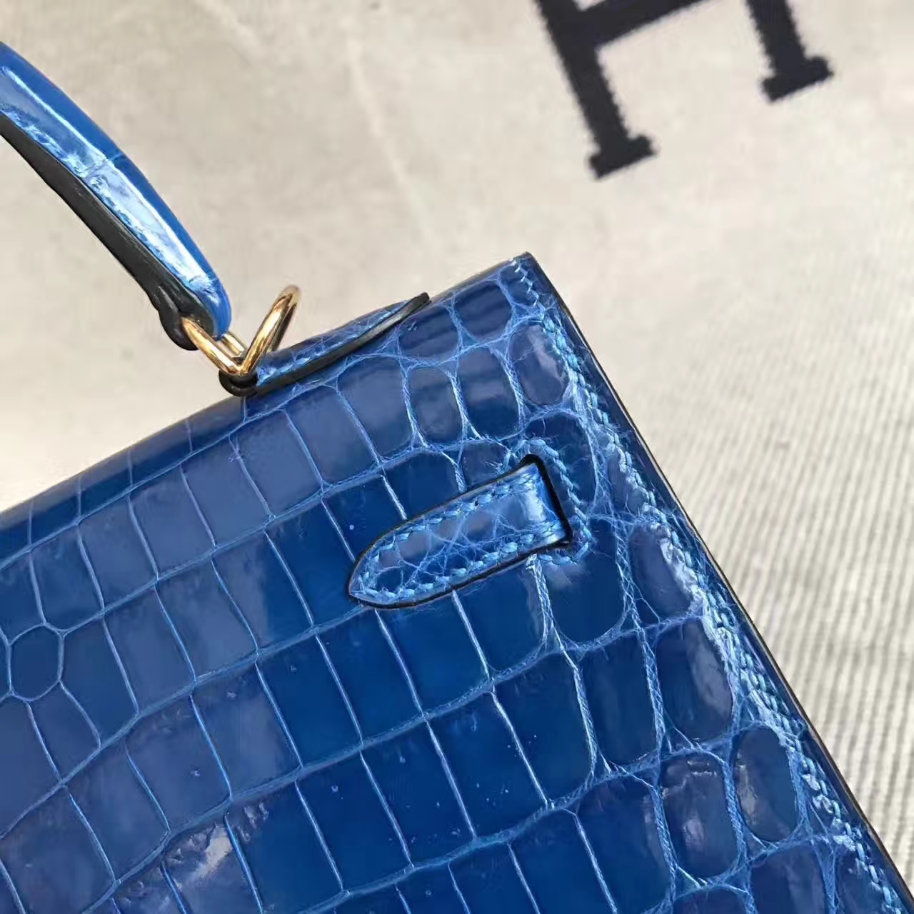 Hermes Kelly 25cm in 7Q Mykonos Blue Crocodile Shiny Leather Gold Hardware