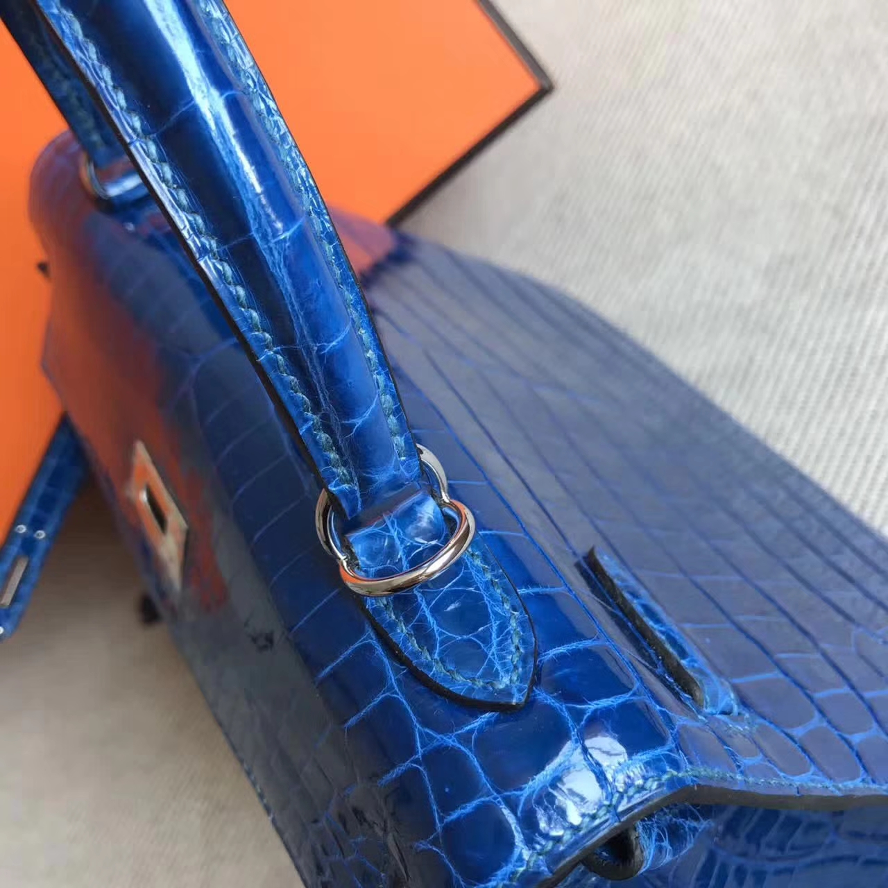 On Sale Hermes 7Q Mykonos Blue Crocodile Shiny Leather Kelly25cm Bag