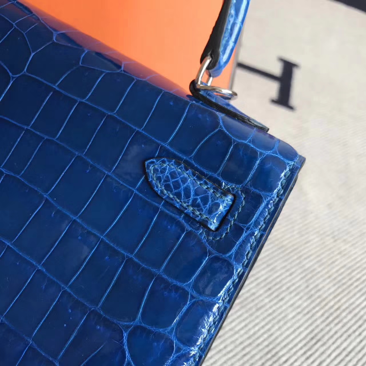 On Sale Hermes 7Q Mykonos Blue Crocodile Shiny Leather Kelly25cm Bag