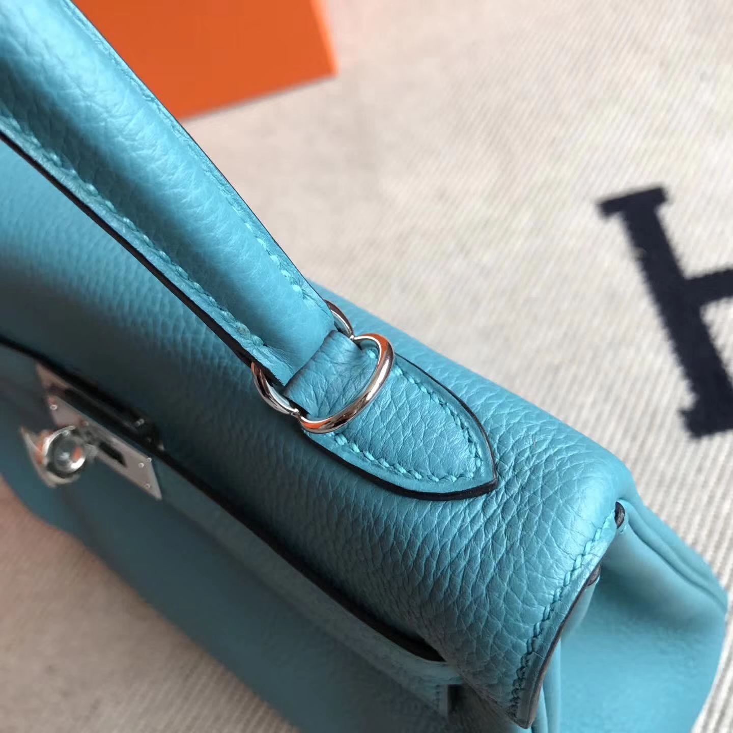 Luxury Hermes Togo Calfskin Kelly Bag 25cm in Blue Turquoise Silver Hardware