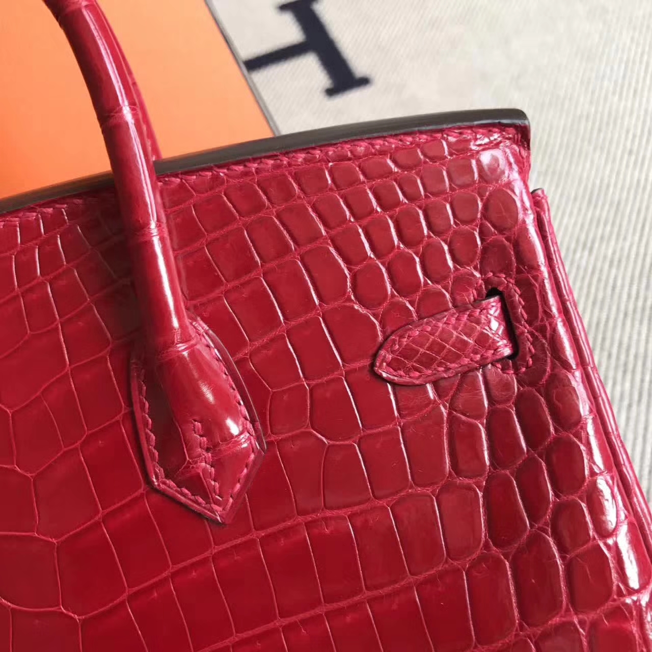 Beautiful Hermes Red Crocodile Shiny Leather Birkin Bag25cm Gold Hardware