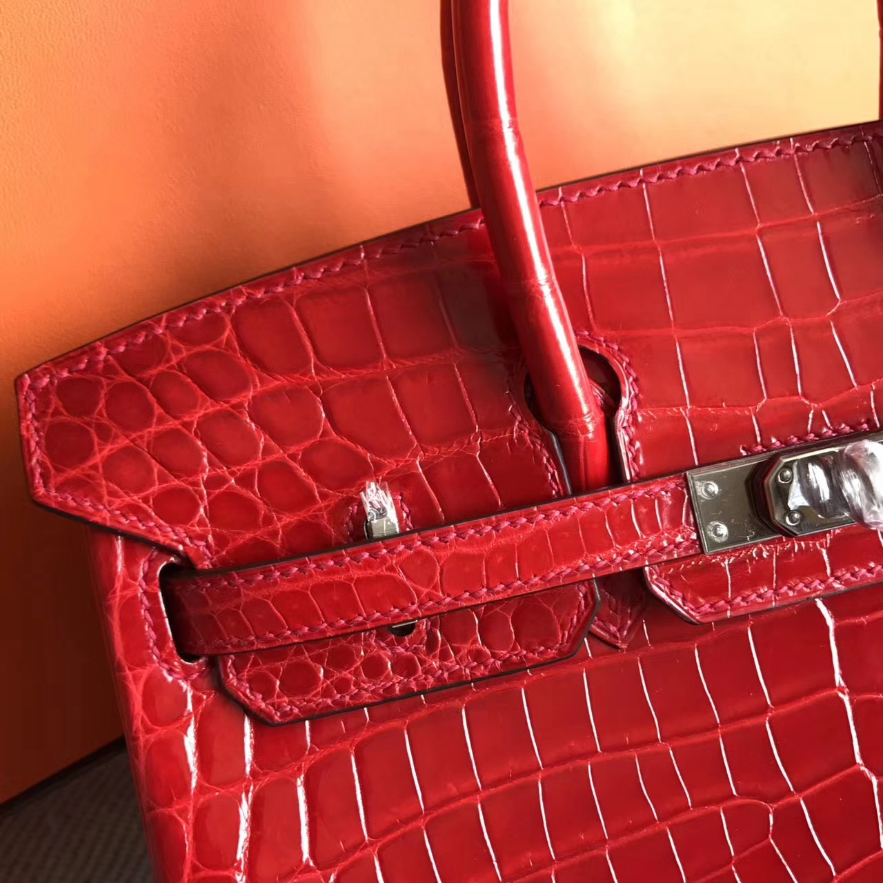 New Pretty Hermes Crocodile Shiny Leather Birkin Tote Bag in CK95 Braise Red