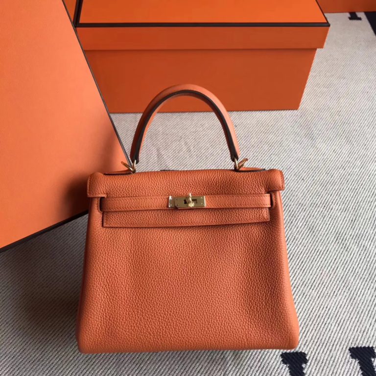 Lovely Hermes Kelly Bag 25cm in 93 Orange Togo Leather Gold Hardware