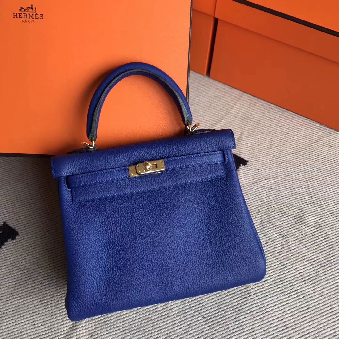 Noble Hermes Togo Leather Kelly25cm Bag in 7T Blue Electric Gold Hardware