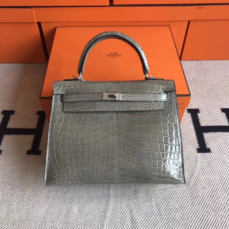 Hermes Crocodile Shiny Leather Kelly Bag 25cm in C81 Gris Tourterelle