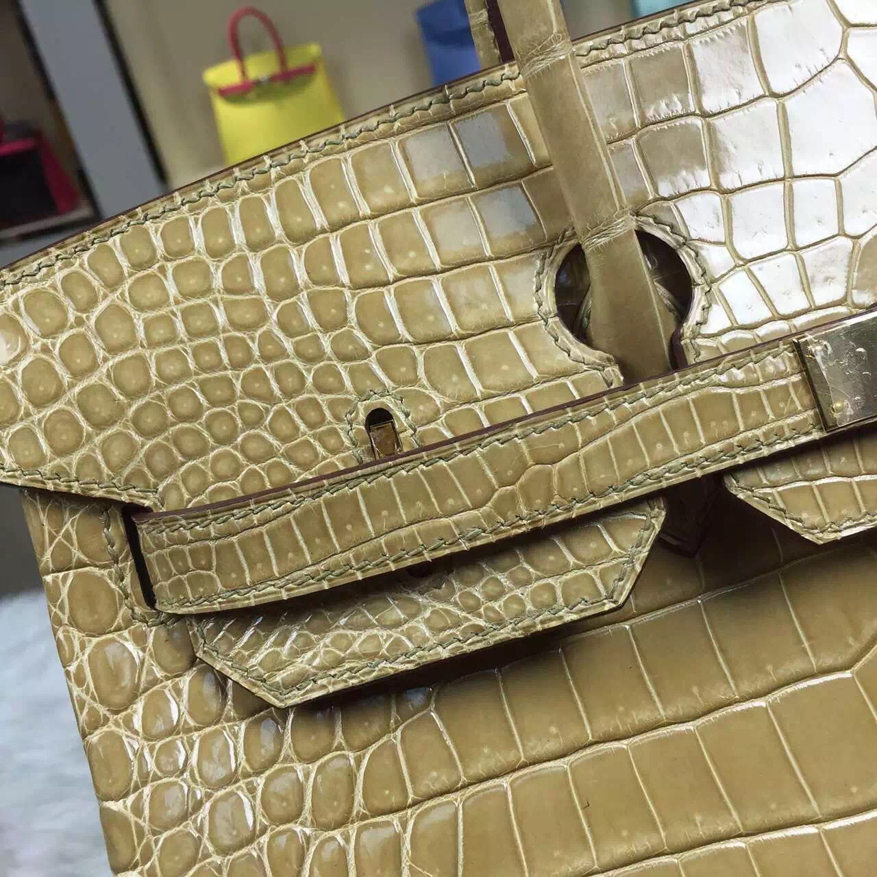 Hand Stitching Hermes Beige HCP Crocodile Shiny Leather Birkin Bag 35CM
