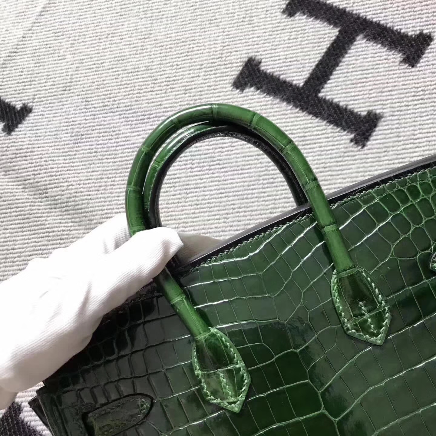 On Sale Hermes Emerald Green Crocodile Shiny Leather Birkin25cm Bag