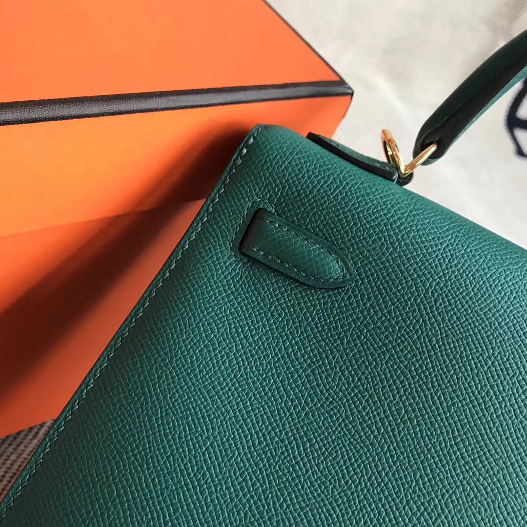 Luxury Hermes Epsom Calfskin Kelly Bag25CM in Z6 Malachite Green Gold Hardware