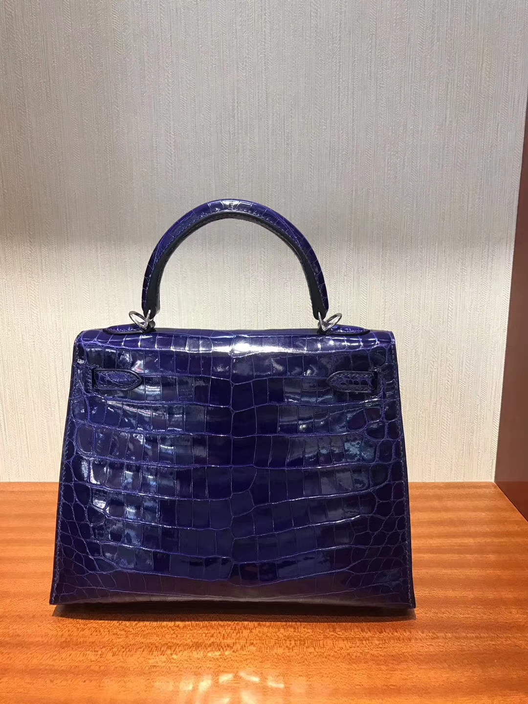 Luxury Hermes 7T Blue Electric Shiny Crocodile Leather Kelly Bag25CM Silver Hardware