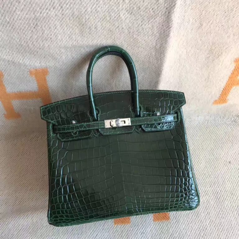 Hermes Crocodile Shiny Leather Birkin Bag 25cm in CK67 Vert Fonce