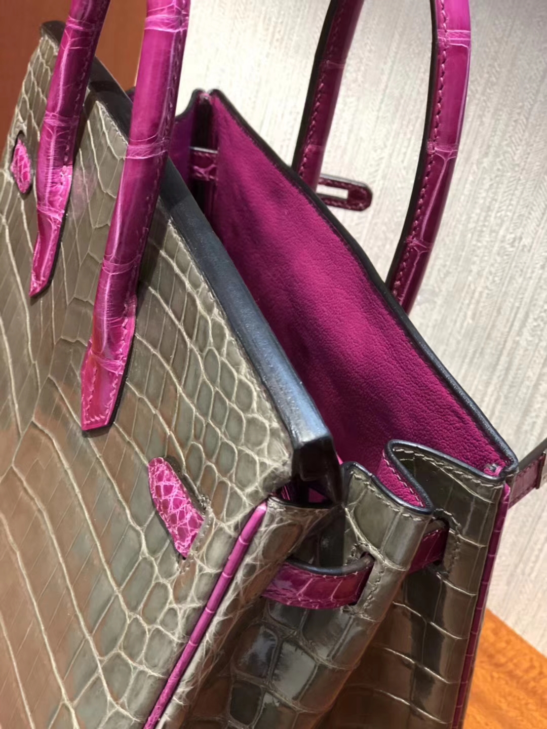 Fashion Hermes CK81 Gris Tourterelle/J5 Rose Scheherazade Crocodile Shiny Birkin25CM