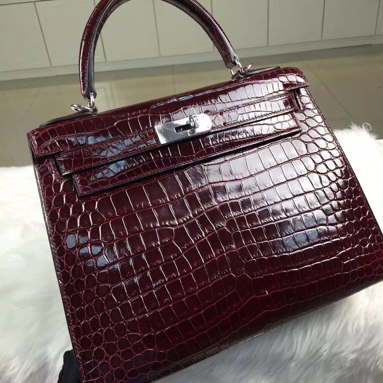 Fashion Women&#8217;s Bag Hermes Kelly28CM Bordeaux Red Crocodile Shiny Leather