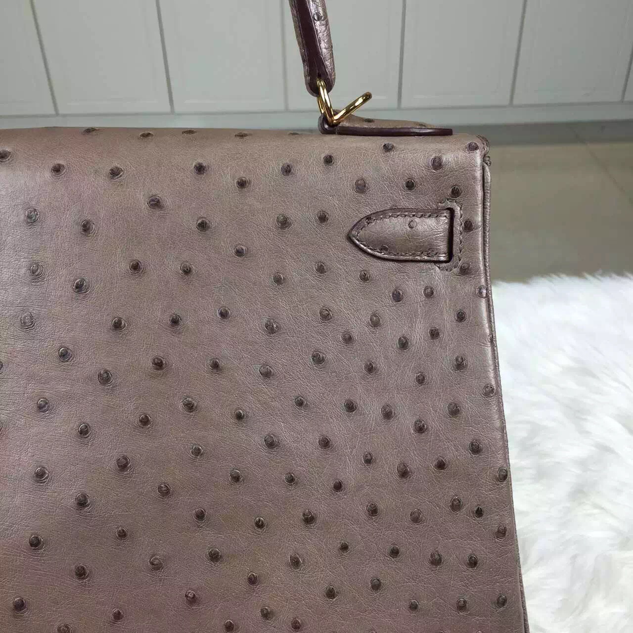 Luxury Hermes Kelly 28CM Ostrich Leather Tote Bag in Gris Tourterelle Gold Hardware
