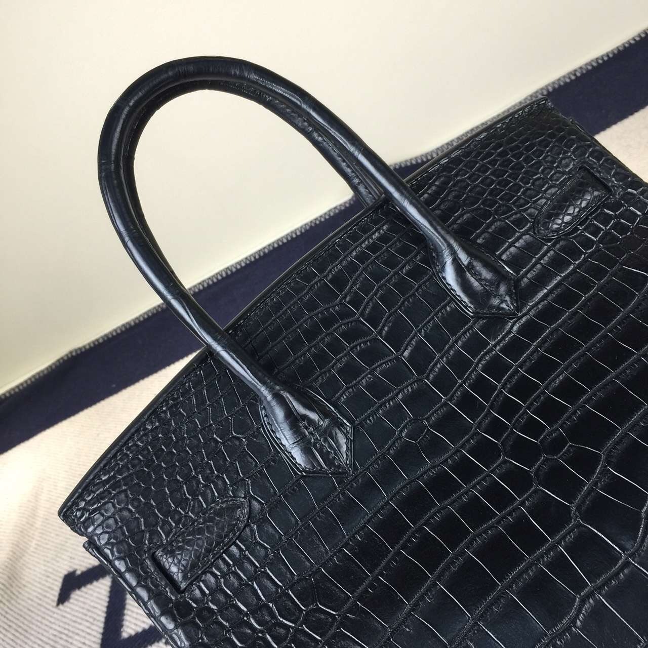 High Quality Hermes Crocodile Matt Leather Birkin Bag 30cm in CK89 Black