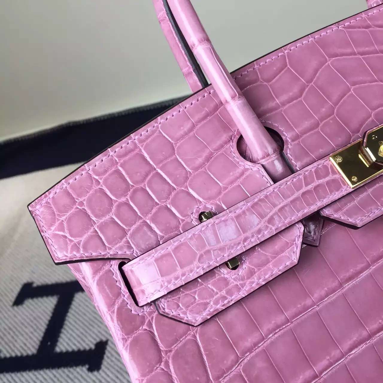 New Pretty Hermes Light Pink Crocodile Shiny Leather Birkin Bag 30cm