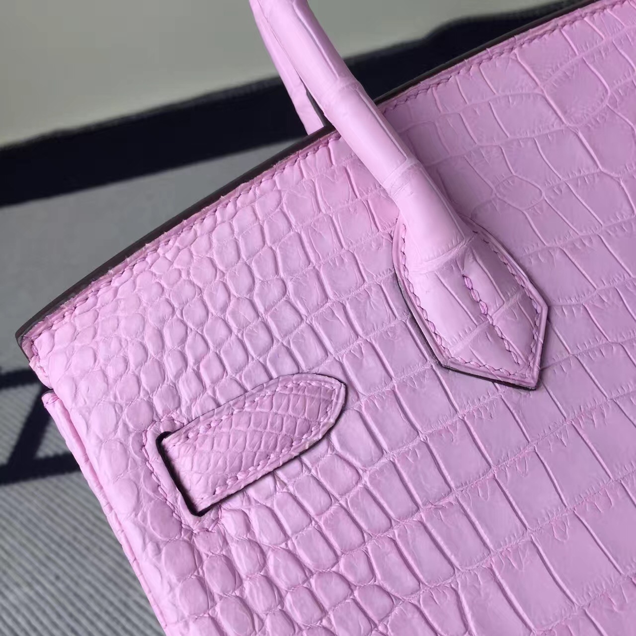Sale Hermes Crocodile Matt Leather Birkin Bag30cm in 5P Rose Sakura