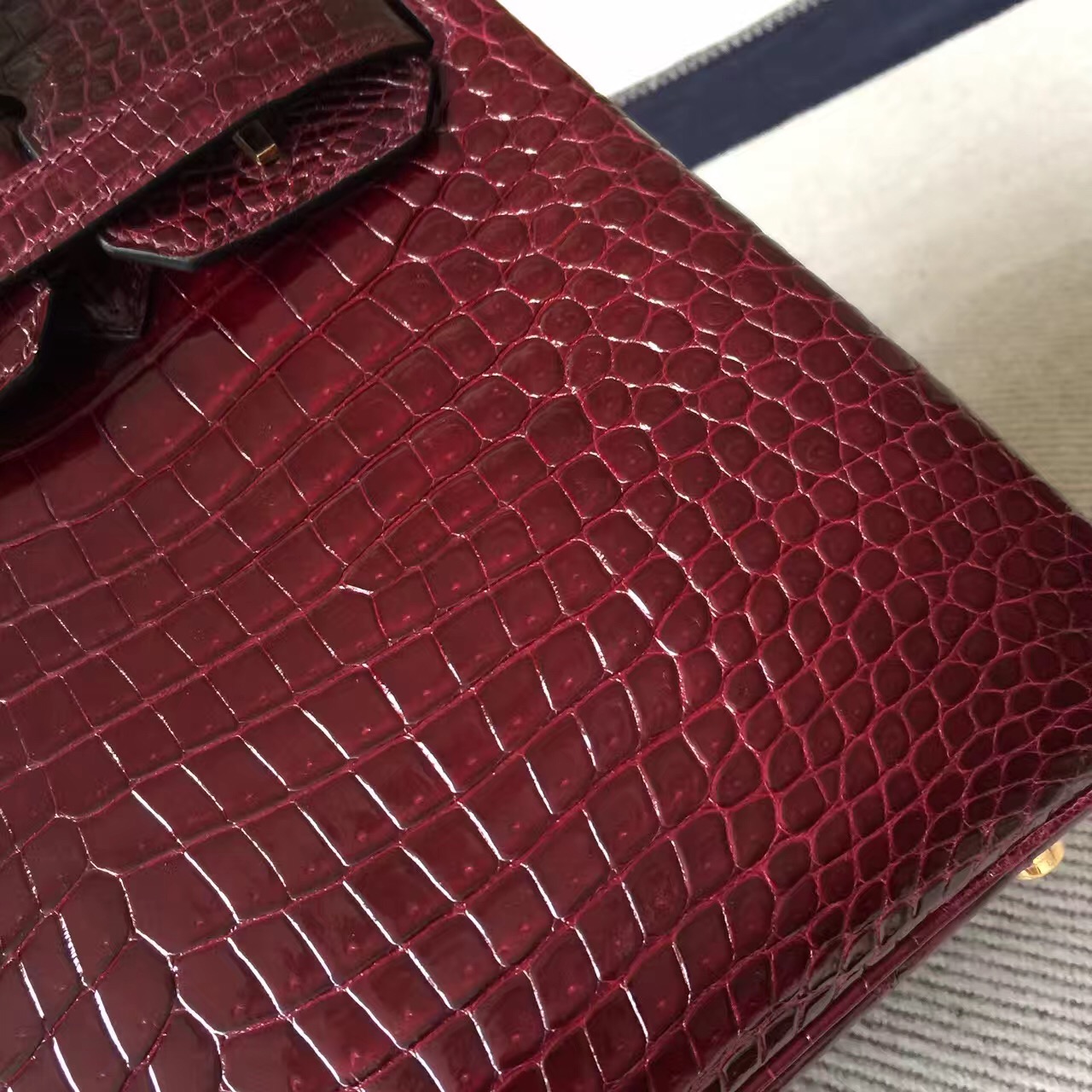 Hand Stitching Hermes Birkin Bag30cm in Bordeaux Porosus Shiny Crocodile Leather