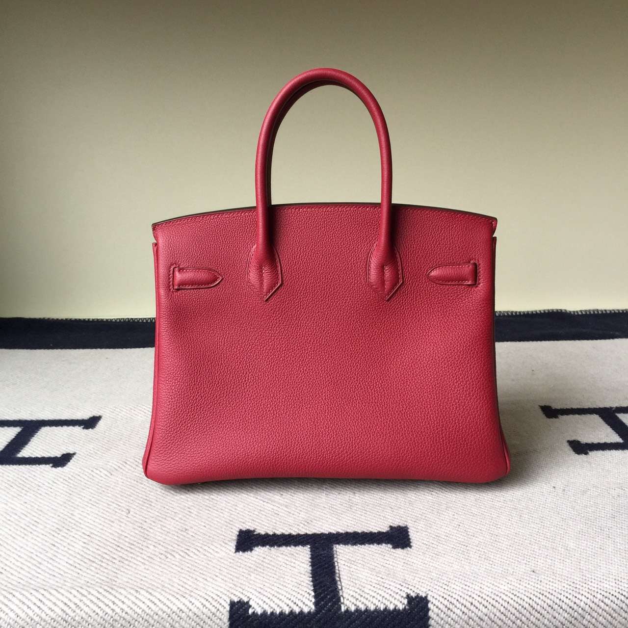 Hand Stitching Hermes Birkin 30cm Bag in K1 Guava Red Togo Leather