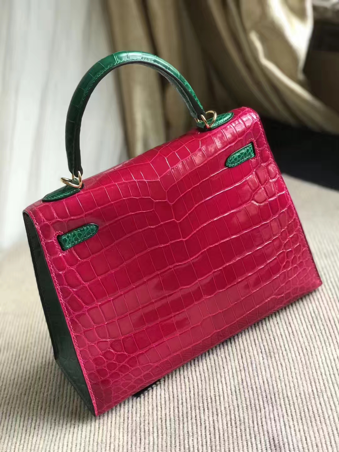 Elegant Hermes J5 Rose Scheherazade/6Q Emerald Green Crocodile Leather Kelly25CM Bag