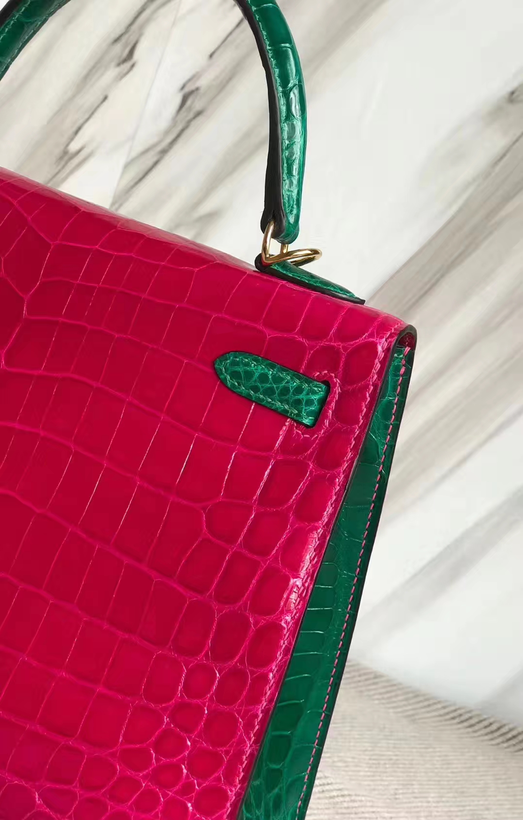 Elegant Hermes J5 Rose Scheherazade/6Q Emerald Green Crocodile Leather Kelly25CM Bag