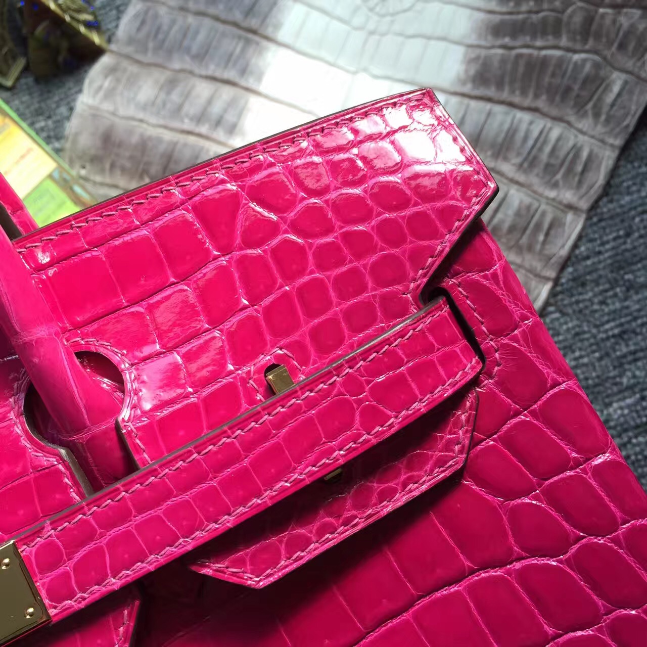 Hot Sale Hermes Crocodile Shiny Leather Birkin Bag 30cm in J5 Rose Scheherazade