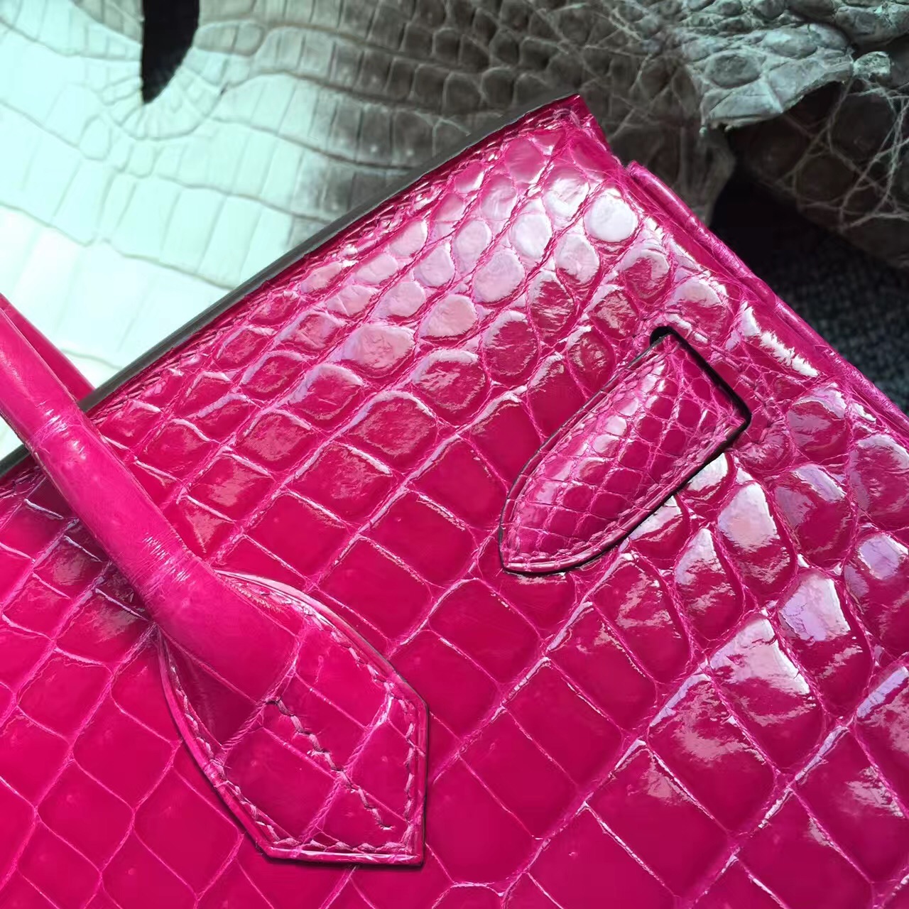Hot Sale Hermes Crocodile Shiny Leather Birkin Bag 30cm in J5 Rose Scheherazade