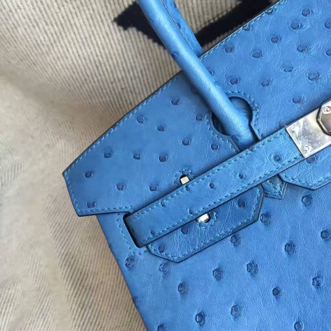 Hand Stitching Hermes Ostrich Leather Birkin30cm Handbag in 7Q Mykonos