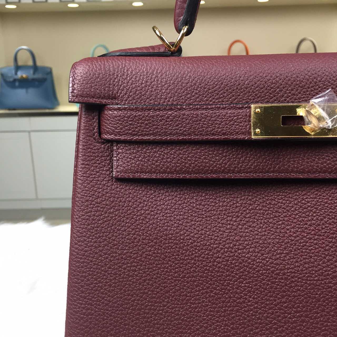 Hermes Kelly28 Retourne CK55 Hermes Red Togo Leather Gold Hardware