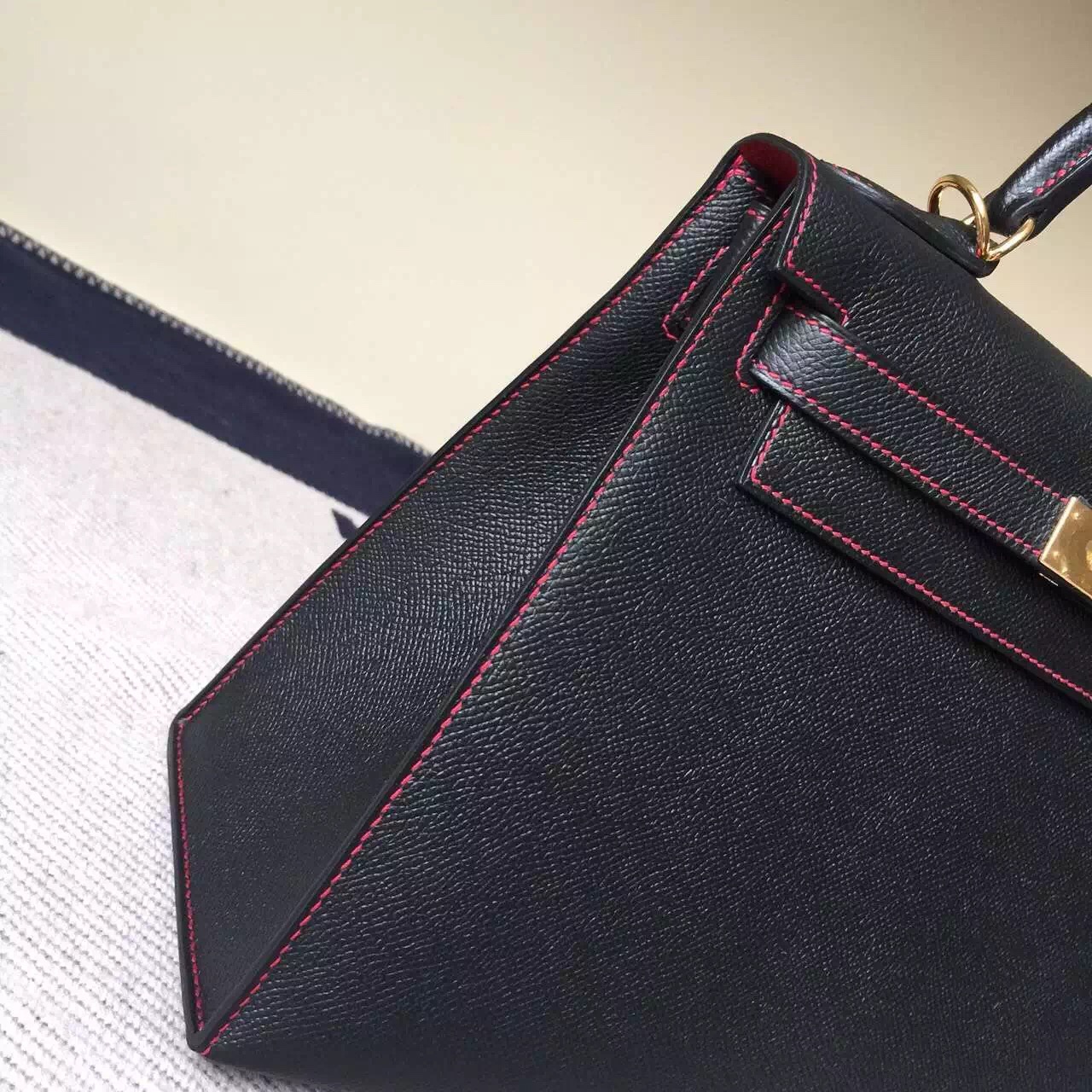 Hand Stitching Hermes Kelly28cm CK89 Black/Q5 Rouge Casaque Epsom Leather