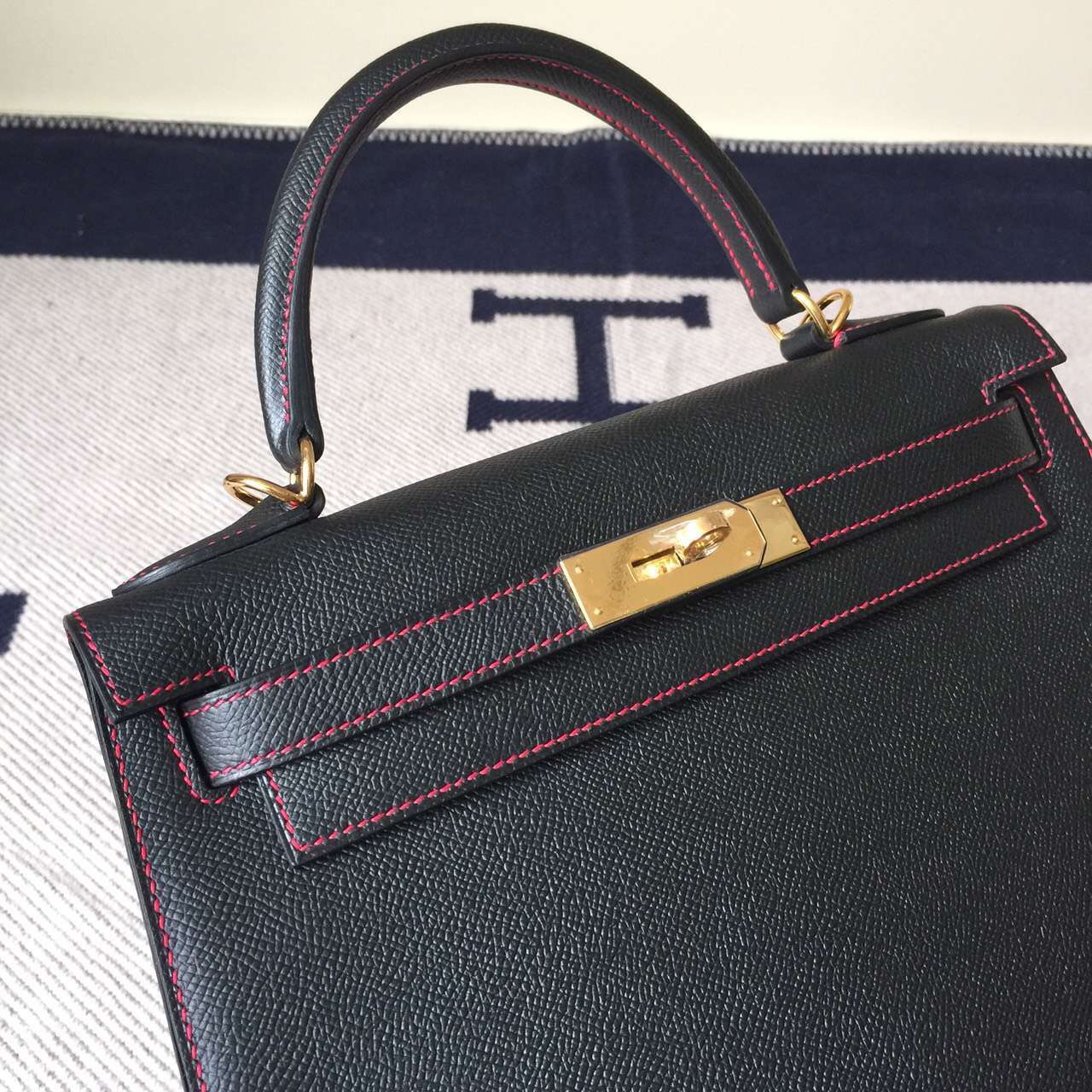 Hand Stitching Hermes Kelly28cm CK89 Black/Q5 Rouge Casaque Epsom Leather