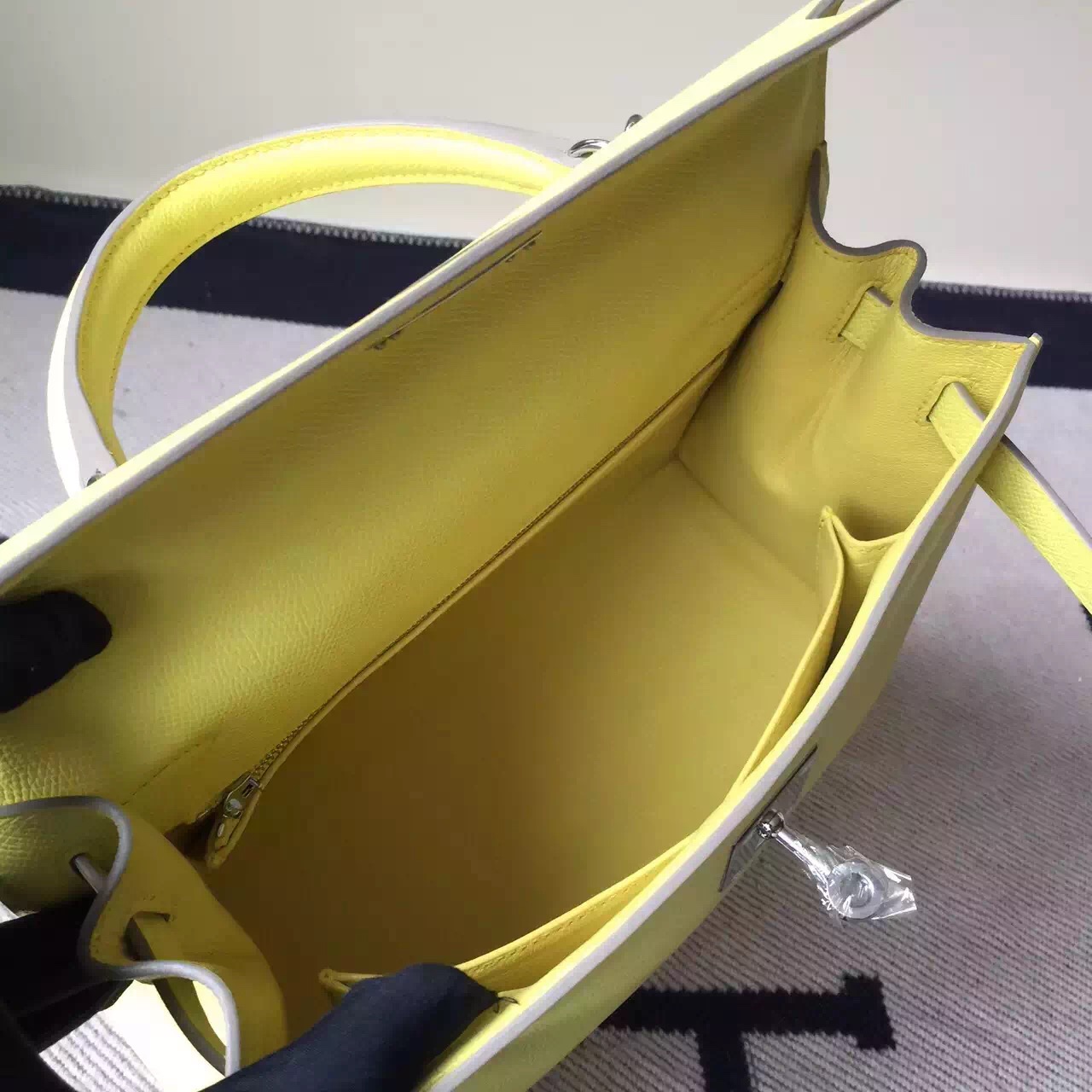 Sale Hermes Bag Epsom Leather Kelly Bag 28cm in Yellow