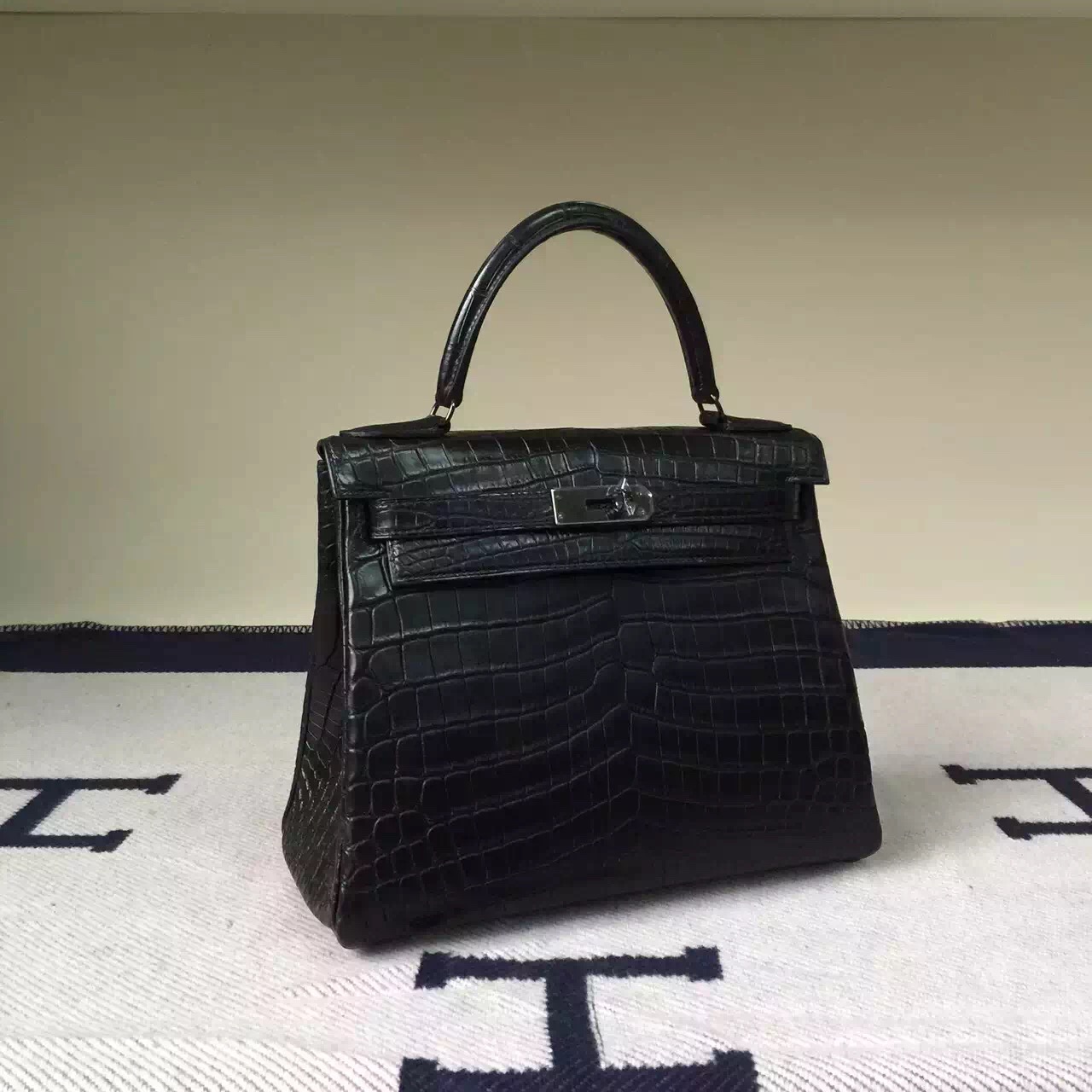 Wholesale Hermes Kelly Bag28cm CK89 Black Crocodile Matt Leather Black Hardware