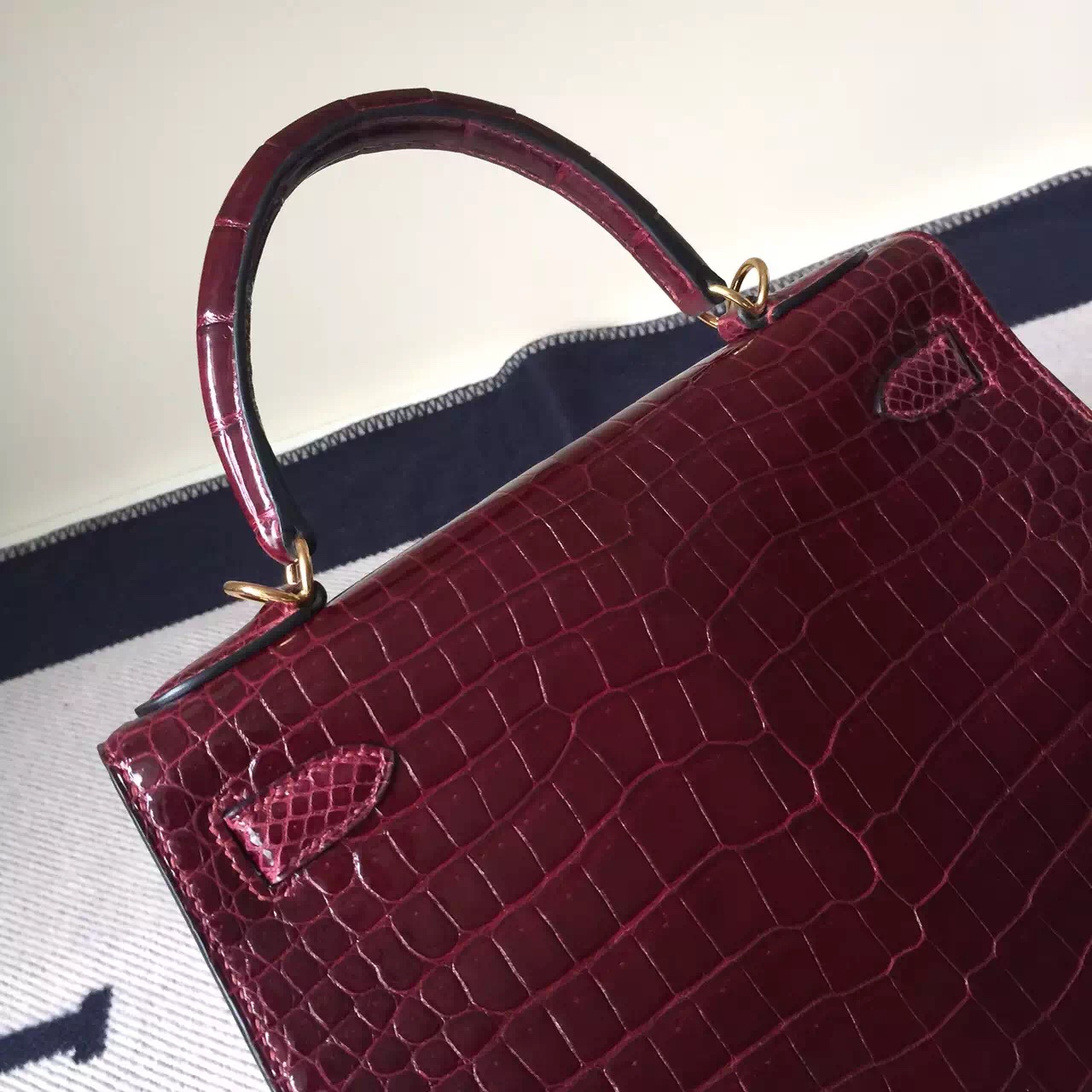 Hand Stitching Hermes CK57 Bordeaux Crocodile Shiny Leather Sellier Kelly28CM