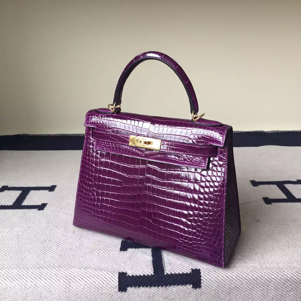 New Women&#8217;s Bag Hermes Grape Purple Crocodile Leather Kelly Bag28cm