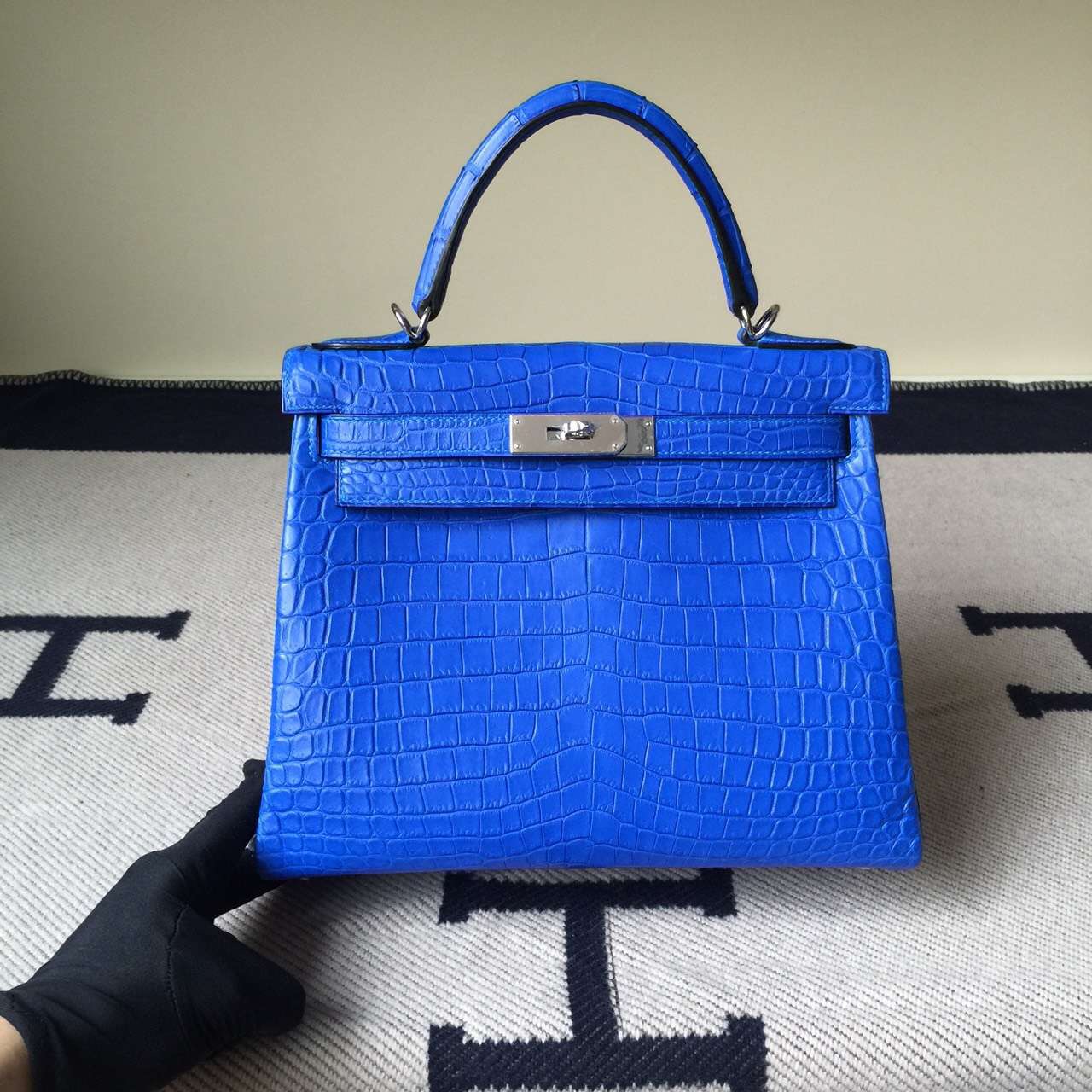 On Sale Hermes 7T Blue Electric Crocodile Matt Leather Retourne Kelly Bag28CM