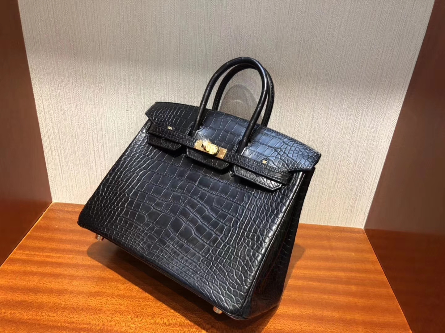 Discount Hermes CK89 Noir Matt Crocodile Birkin Bag25CM Gold Hardware