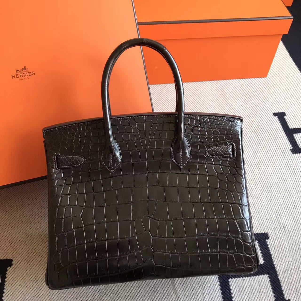 Fashion Hermes Crocodile Matt Birkin30cm Handbag in Chocolate Color