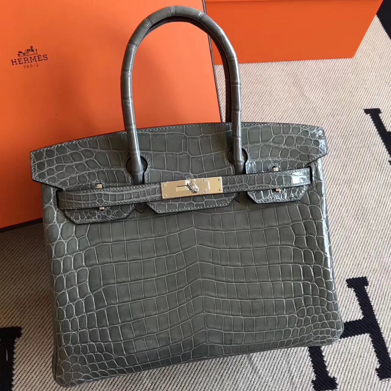 High Quality Hermes Mousse Grey Crocodile Shiny Leather Birkin Bag30cm